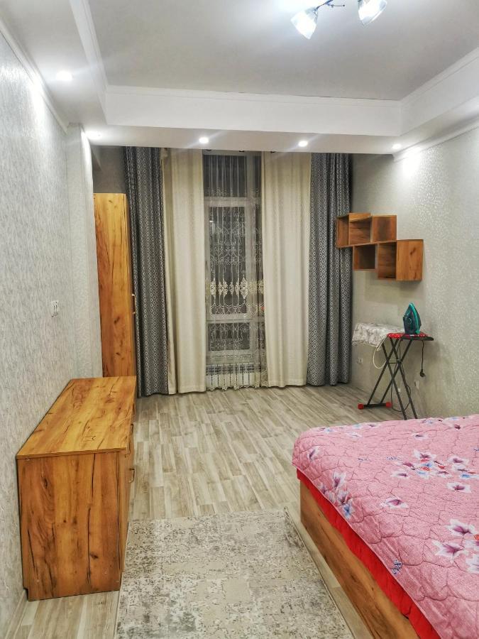 Central Apartment Bishkek Luaran gambar