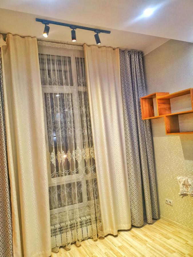 Central Apartment Bishkek Luaran gambar