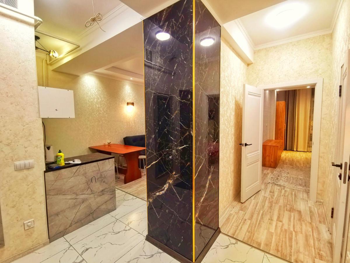 Central Apartment Bishkek Luaran gambar