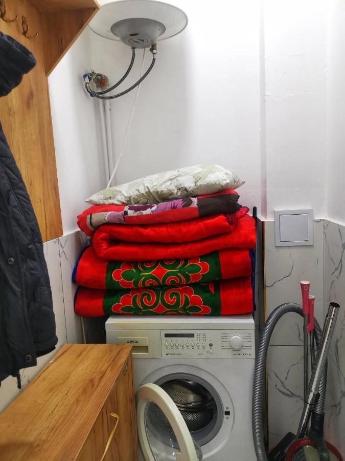 Central Apartment Bishkek Luaran gambar