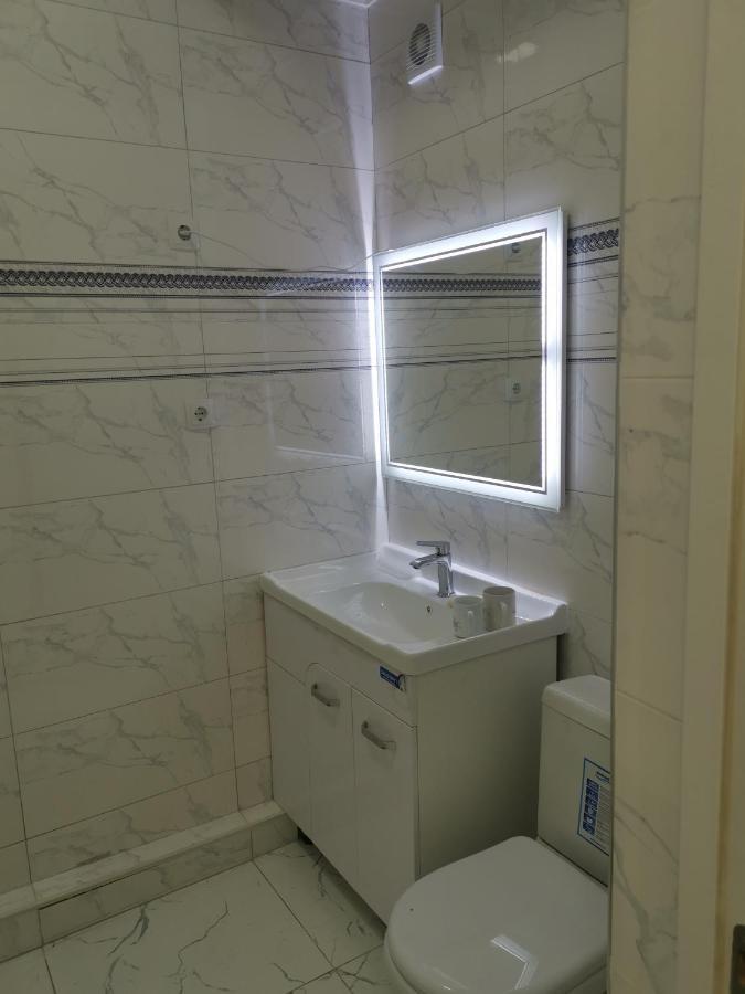 Central Apartment Bishkek Luaran gambar