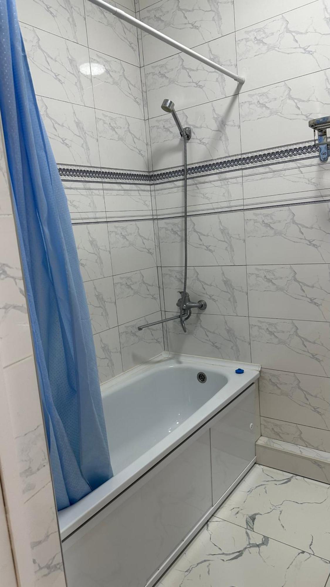 Central Apartment Bishkek Luaran gambar